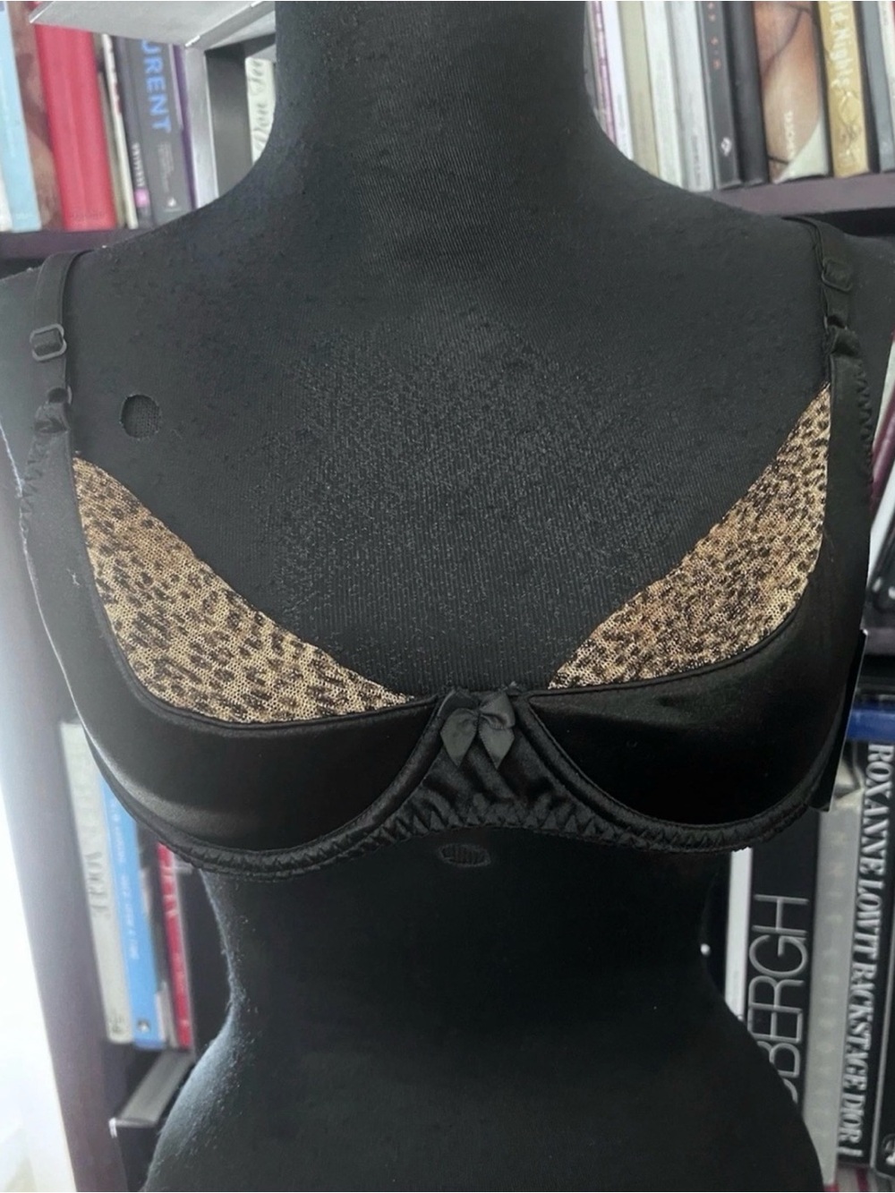 Frederick's of Hollywood Black Bra with Leopard mesh Accent detailing. NWT